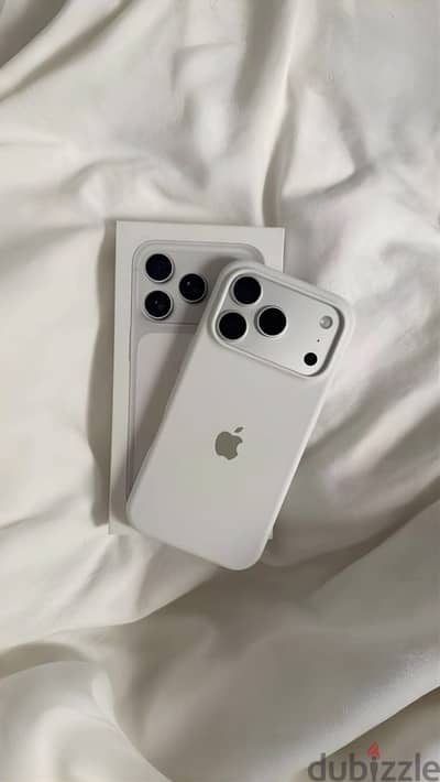 Apple - iPhone 17 Pro