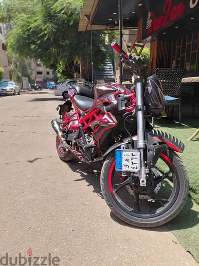 Benelli TNT 150 للبيع بسعر لقطة رخصة سنتين