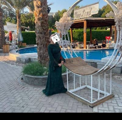 فستان دانتيل جديد