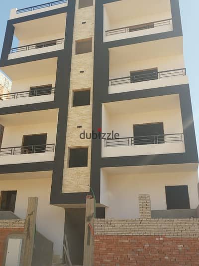 For sale, an apartment in Series 2, distinguished, 2016, in the City of Light, in October Gardens