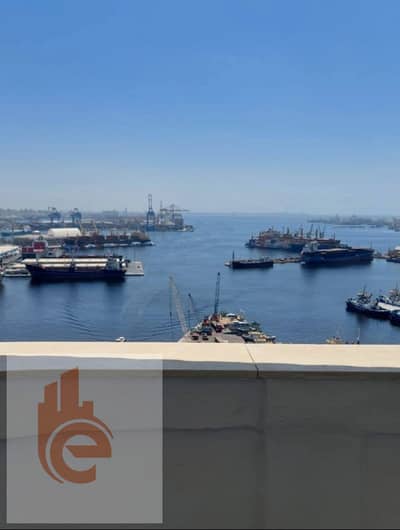 Apartment for rent directly on the sea, 150 m