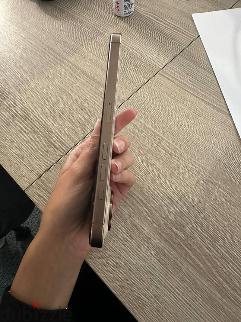 Apple - iPhone 16 Pro Max 6
