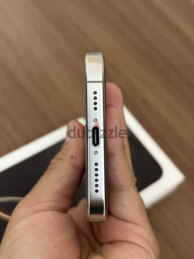 Apple - iPhone 16 Pro Max 5