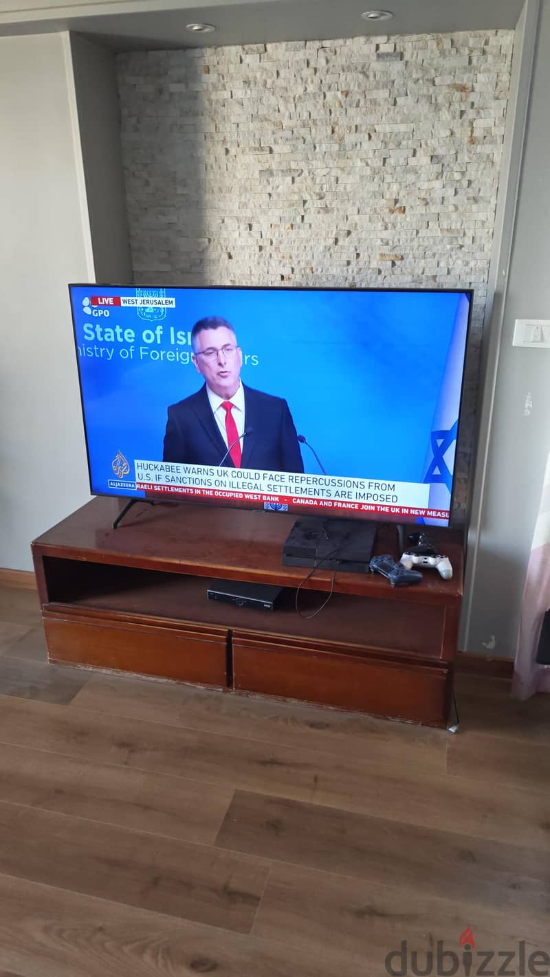 Samsung smart 58 inches 2