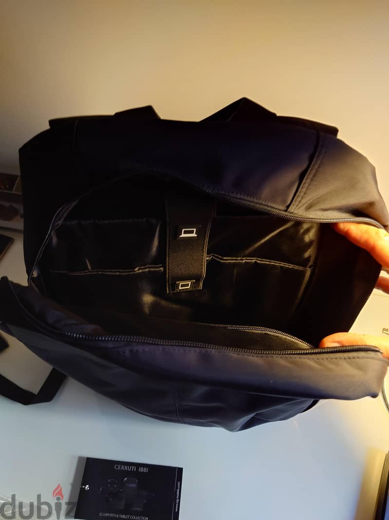 Cerrruti backpack ( original) new condition 5