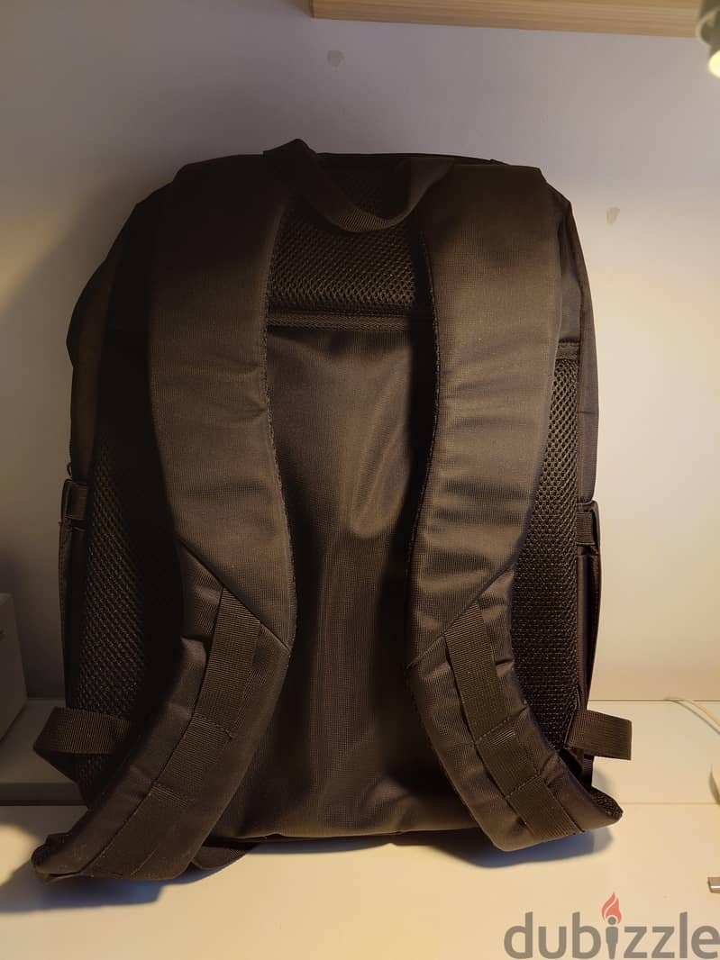 Cerrruti backpack ( original) new condition 6