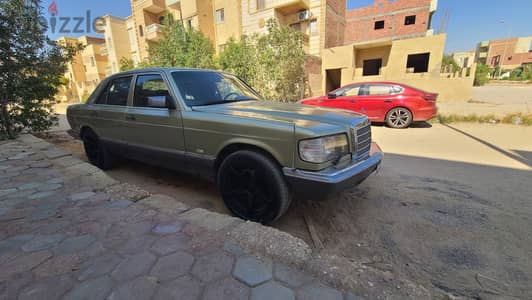 مرسيدس بنز إس 300 1982
