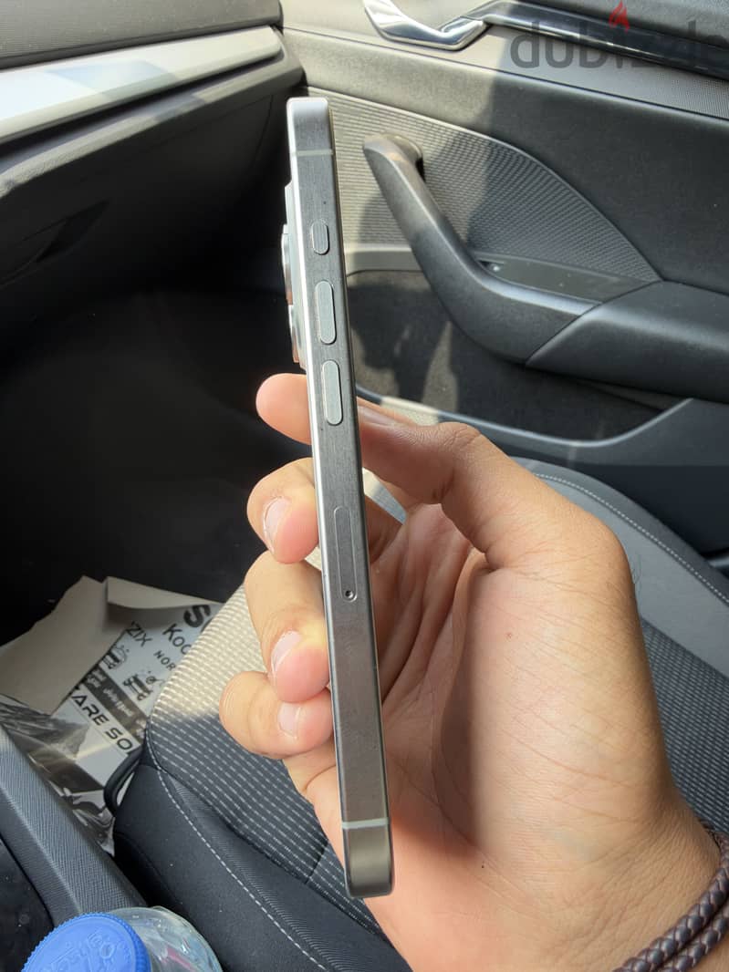 Apple - iPhone 15 Pro 2