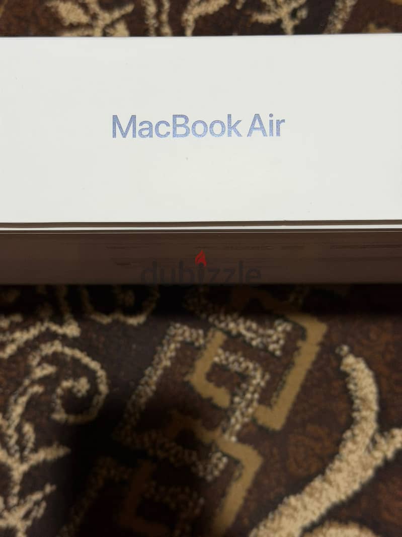 MacBook Air (13-inch, M4, 2025) 2