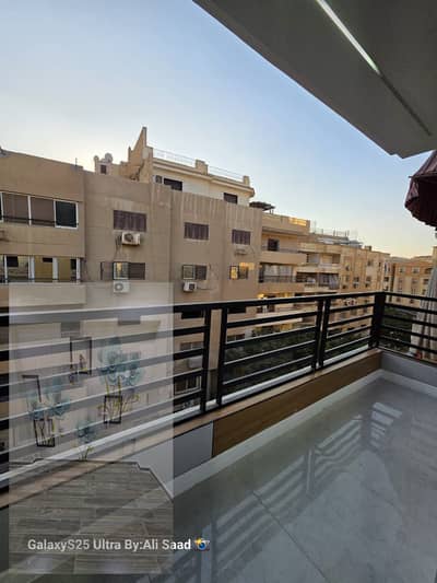 A very distinctive apartment 185m with a front facade for sale in Hadayek El Ahram