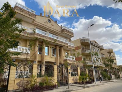 Apartment for sale 330m (Ultra Super Lux) in the sixth villas neighborhood (two minutes from the main crossing axis)
