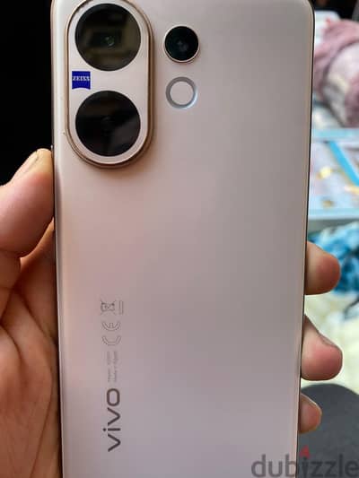 فيفو V60