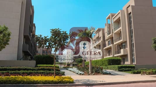 شقه 207 متر متشطبه بالكامل بأقل سعر في الماركت داخل كمبوند Fifth square al-marasem في قلب الجولدن سكوير