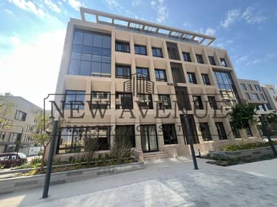 Building Prime Location District 5 With Signage For Rent