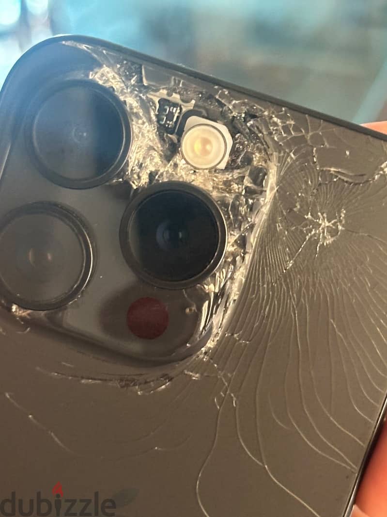Apple - iPhone 15 Pro 4