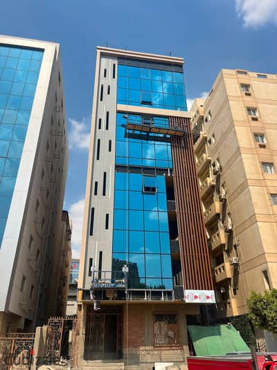 مبنى اداري مميز للايجار في المعادي لوكيشن ممتاز جدا قريب لكل الخدمات 2000م