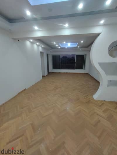 Apartment for rent in Nasr City, 250 sqm, in the "Golden Square" area between Abbas El-Akkad and Makram Ebeid, on the main Al-Sanhouri Street.