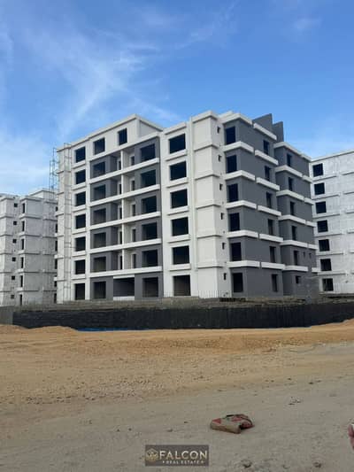 Move-in ready apartment at Creek Town, facing Al Rehab with a distinctive view and close to the airport; interest-free installment plan available.