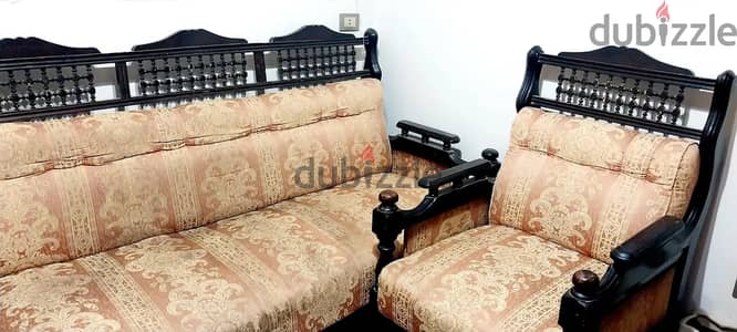 طقم صالون أرابيسك لقطة (كنبة و 4 كراسي) خشب متين واستعمال راقي