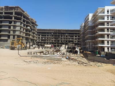 duplex for sale in hyde park garden residence Overlooking the garden and lakes ready to move in new cairo