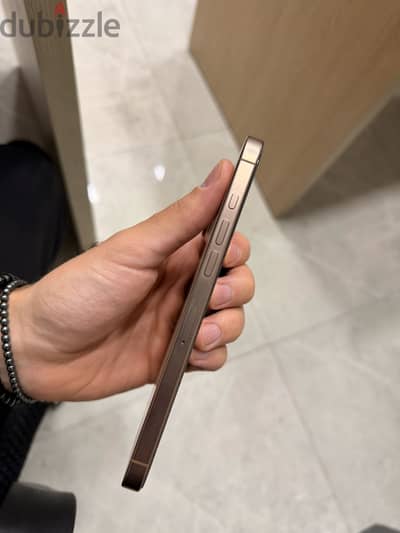 Apple - iPhone 16 Pro Max