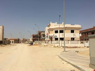  Standalone Corner Villa for Sale in 6th of October — Only 3 Minutes from Mall of Egypt
