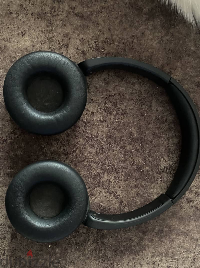 Sony WH-CH520 headset 1
