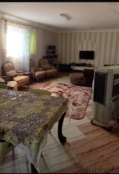 شقة للبيع بجسر السويس موقع ممتاز