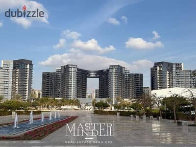 شقة فى زيد ويست للبيع بأقل مقدم و باقساط حتى 2031 - متشطبة بالكامل بالتكييفات - واجهة امامية تطل على لاند سكيب وخلفية بحرى