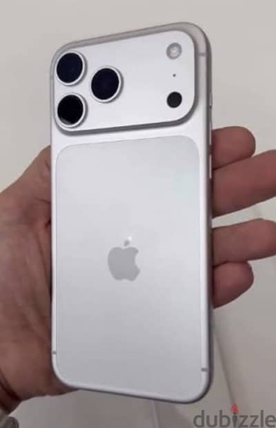 آبل - آيفون 17 برو ماكس