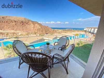 بمقدم 5% وأقساط علي 10 سنوات شالية للبيع غرفتين سي فيو متشطب بالكامل في العين السخنه قريه المونت جلاله من شركه تطوير مصر - Ilmonte Galala