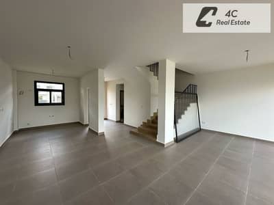 Under market price townhouse middle 163 m for sale ready to move very prime location View landscape in Al Burouj