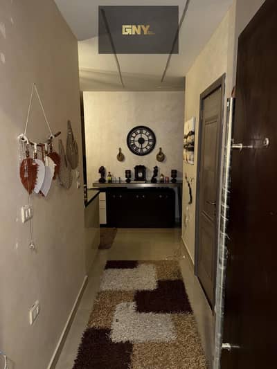 شقة فاخرة مفروشة بالكامل بالأجهزة للإيجار في كمبوند ليك فيو ريزيدنس (Lake View Residence) – القاهرة الجديدة