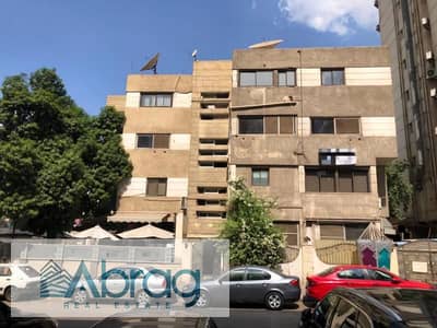 عمارة للبيع في موقع مميز جدا بمصر الجديدة