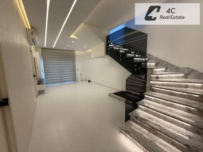Penthouse for sale in Al Marasem Prime location View Villas