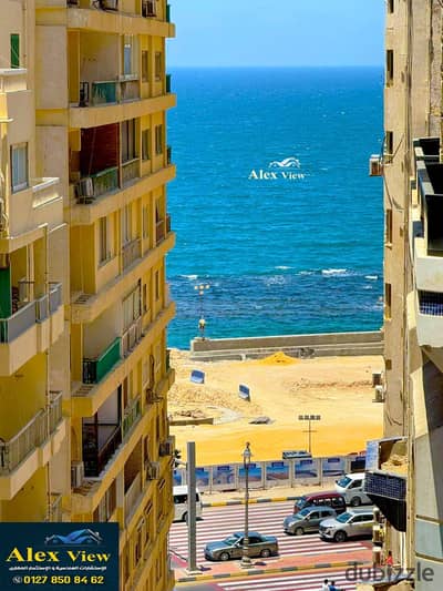 للبيع شقه مرخصه في ميامي بحري 3 غرف عالبحر بجوار جاد 125م