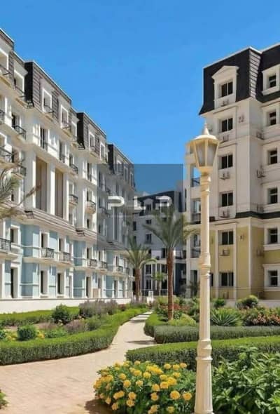 Duplex with a roof for sale, featuring an open view and flexible payment plans, in the Mountain View iCity compound. Duplex with a roof for sale, featuring an open view and flexible payment plans, in the Mountain View iCity compound.