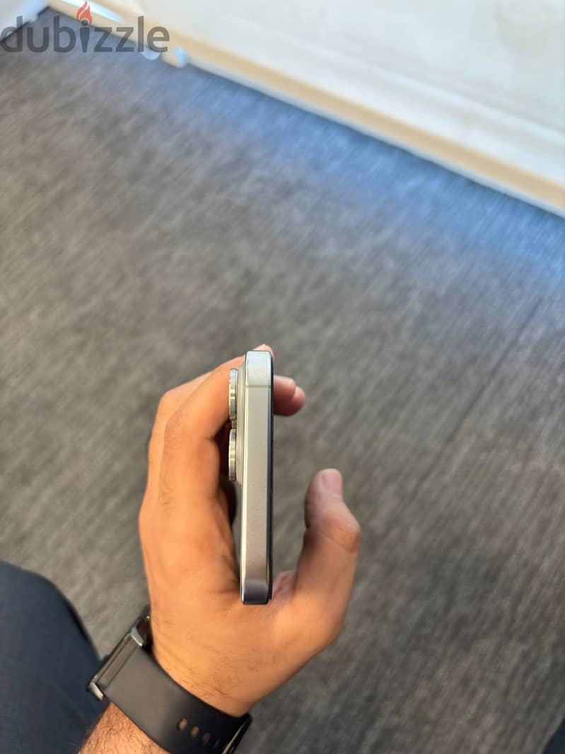 Apple - iPhone 16 Pro Max 5