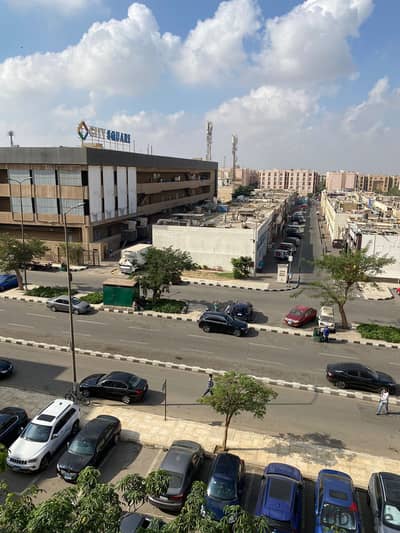 متاح للبيع شقه في مدينة الرحاب المرحله الاولي  بجوار السوق وجميع الخدمات    مساحة90 متر طابق تاني
