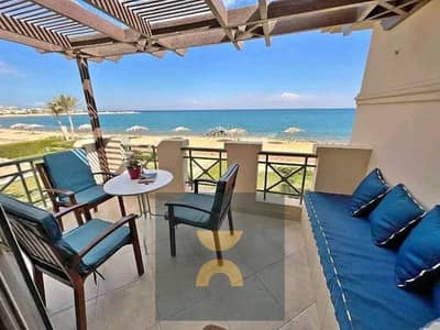 شاليه 3 غرف Full Sea View من جميع الغرف متشطب بالكامل فى لافيستا العين السخنه دقائق من بورتو و بجوار تلال