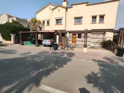 توين هاوس جاهز 4 غرف نوم متشطب للبيع في أب تاون كايرو إعمار Uptown Cairo Emaar Mokattam