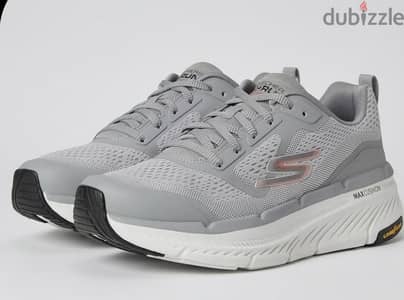 New sketchers Go run 42 from abroad