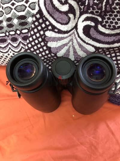 منظار مقرب Carl Zeiss