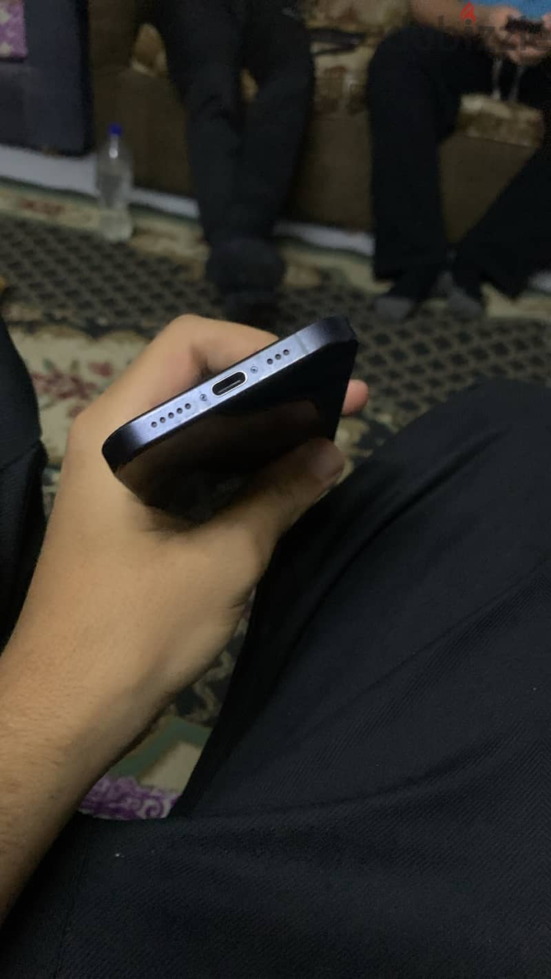 Apple - iPhone 15 Pro 3