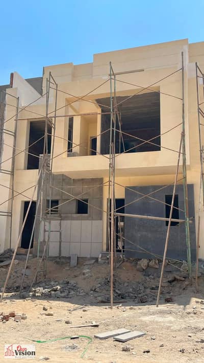 مجمع جولز السكني من إنيرشيا تاون هاوس متوسط ​​للبيع النوع ب (المرحلة 3) إطلالة خلابة نصف تشطيب مساحة الأرض 253 متر مربع - مساحة البناء 310 متر مربع 4