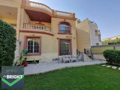منزل تاون هاوس ميدل ​​للبيع - مساحة البناء: 430 متر مربع - جاهز للسكن - موقع مميز - إطلالة على الحديقة - يشمل جراش لخمس عربيات - وحديقه خلفيه
