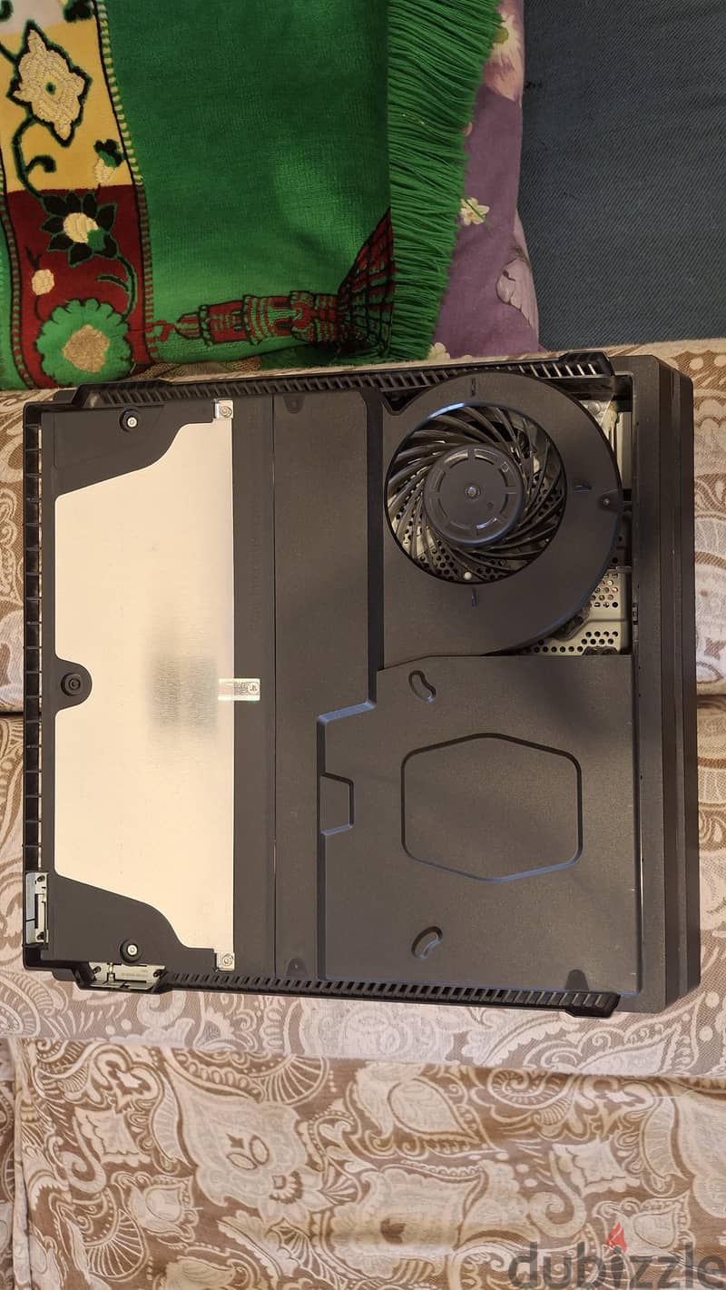 PS4 Pro 1TB 9.00 1