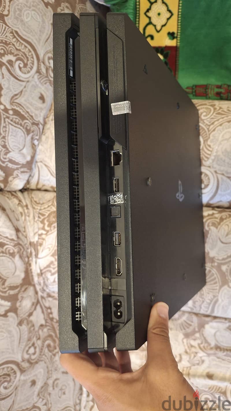 PS4 Pro 1TB 9.00 3