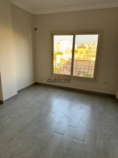 Apartment for rent in the Seventh District, Sheikh Zayed