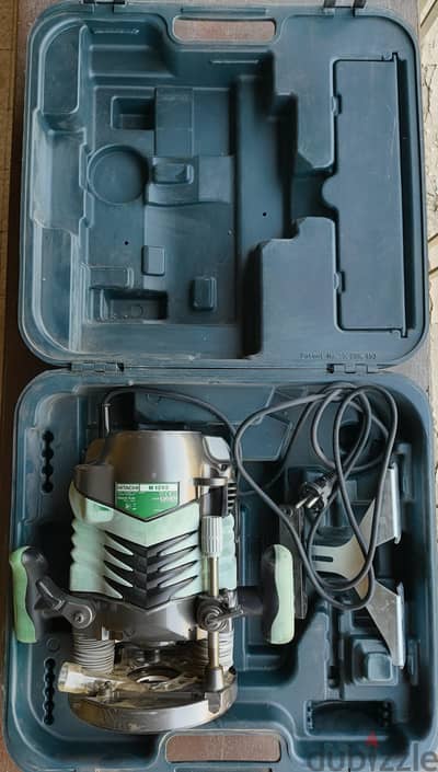رُوتر خشبي احترافي (فرايز) Hitachi M 12V2 بالشنطة الأصلية